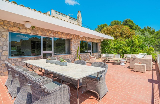 Villa 'Son Bibiloni' with Mountain View, Private Terrace and Wi-Fi