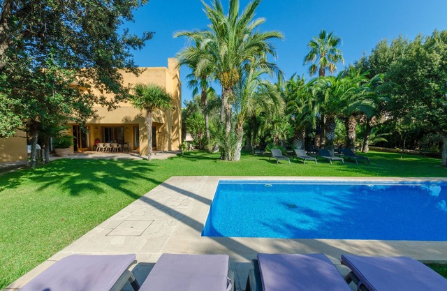 VILLA SON FLORIANA - House with private pool in Cala Bona Free WiFi