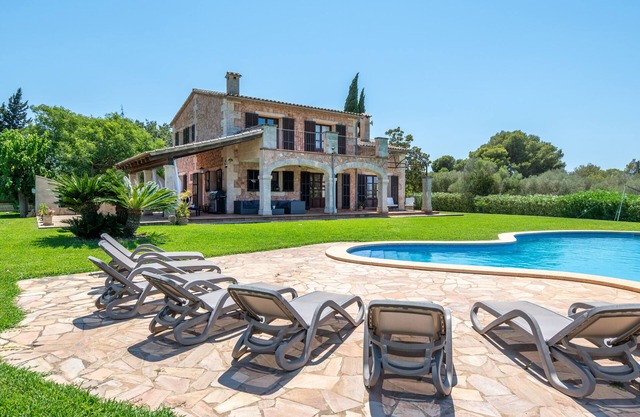 Villa 'Son Sant Marti Gran' with Mountain View, Wi-Fi and Air Conditioning
