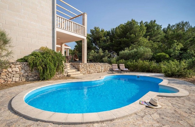 Villa Sonia with private pool, 4 bedrooms and beautiful garden