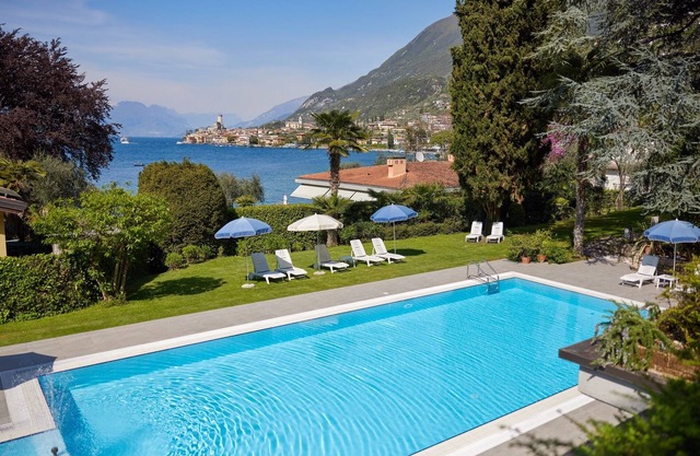 Villa Sopri - directly on the lake, with beautiful garden and pool CIN IT023045B4Y9EMQA9O