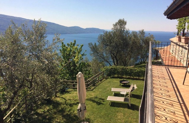 Villa Stefano lake view