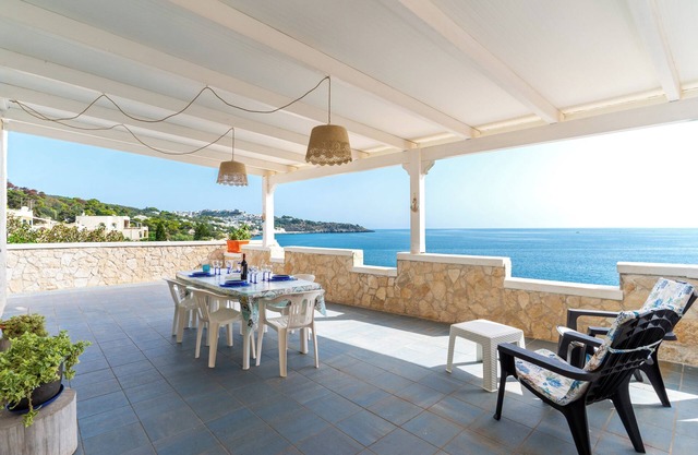 Villa 'Stella Maris' with Sea View, Private Terrace and Air Conditioning