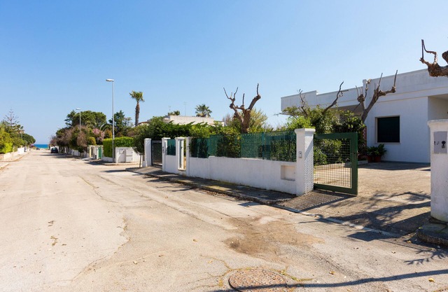 Villa Stelladalì. Private garden, 100 m from long and sandy beaches.
