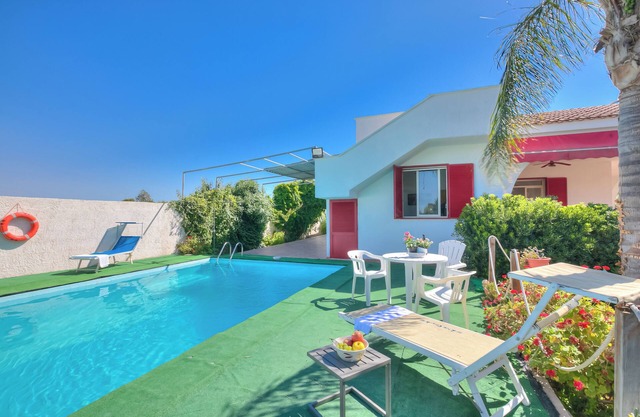 Villa Strea with pool, Porto Cesareo, Italy