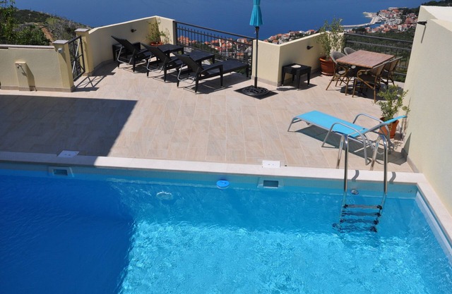 Villa stunning views swimming Pool, Tennis Court, Mini Golf Course, full aircon