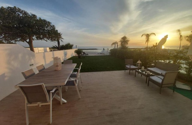 Villa sulla Spiaggia Diamante
