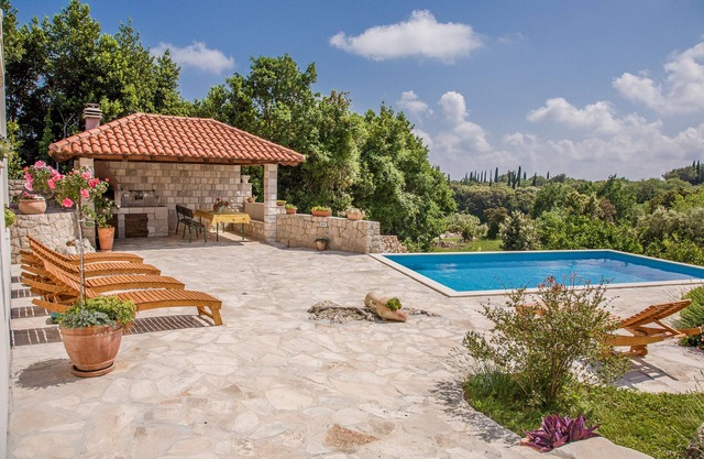 Villa Sun - charming villa with pool, full privacy, wedding, near Dubrovnik