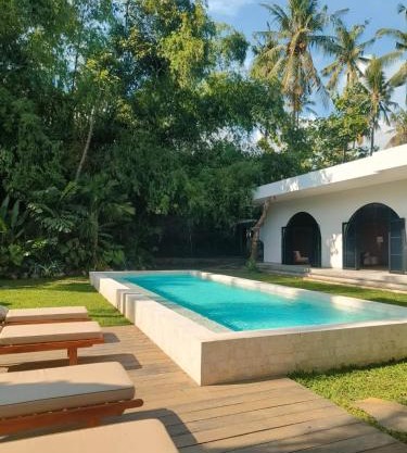 Villa Sungai 3BR in Havana Complex, Need more space for your group, Villa Cactus, just next door, offers 3 more bedrooms with a private pool, book both villas together for up to 12 guests in one peaceful setting