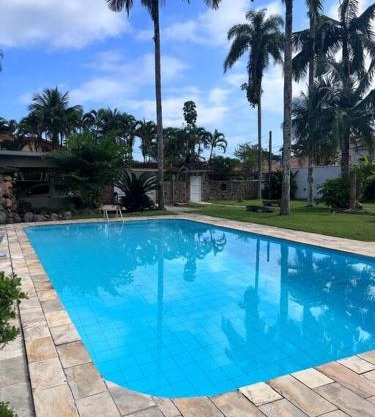 Villa Tavares - casa com piscina na praia da Lagoinha