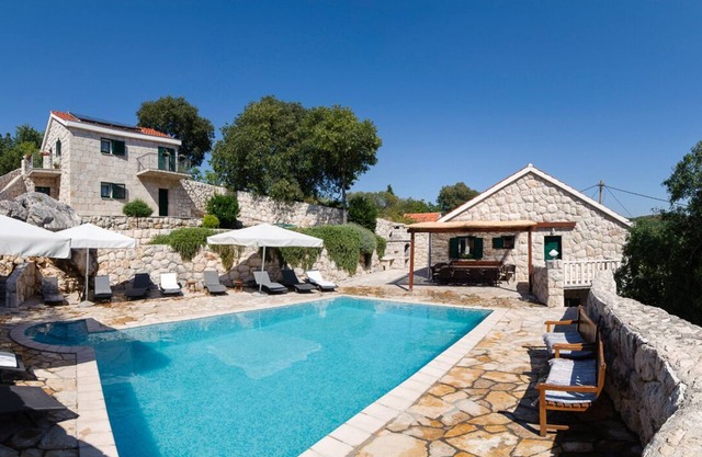 Villa Telja - Nine Bedroom Villa, Sleeps 16