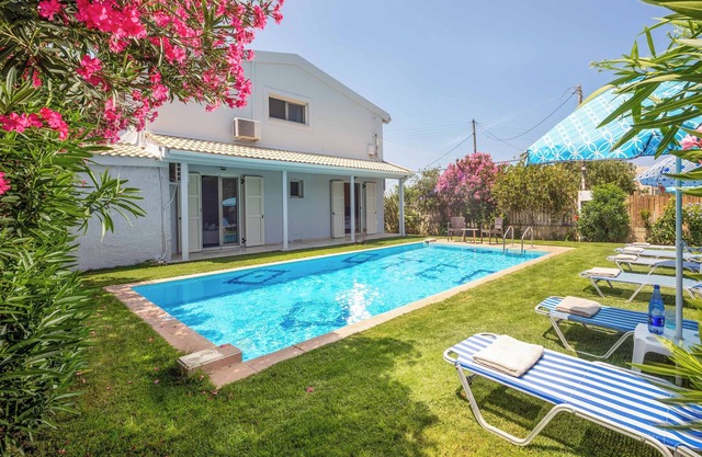 Villa Teo - Four Bedroom Villa, Sleeps 8