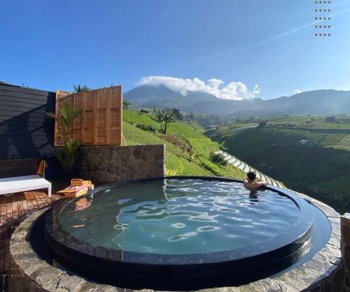 Villa The Noman Tawangmangu by Suasana Villa