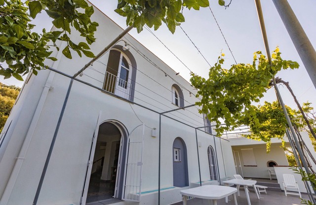 Villa 'Tina' with Wi-Fi and Air Conditioning