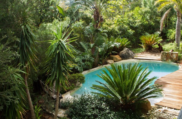 Villa Tivoli - relaxation on more than 1000 m2 with garden, rock pool and WiFi