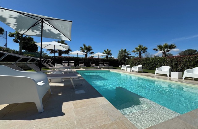 Villa Torrione - ENTIRE VILLA - Modern Design, Private Pool & AirCO