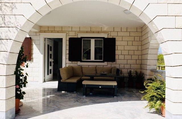 Villa Tonika -Two Bedroom Apartment with Terrace (A1)