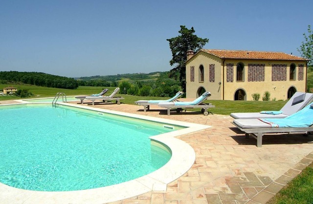 Villa Toscanella - 4 Bedrooms, 4 Bathrooms, Private pool, sleeps 8