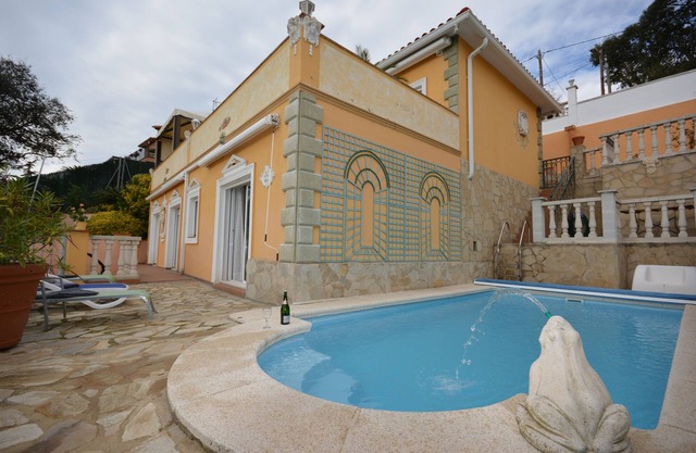Villa " TRAUMBLICK " Enjoy the unique panoramic view from your own pool