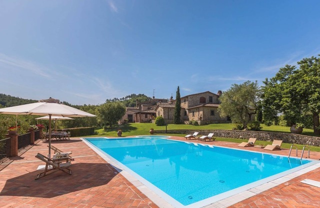 Villa Travicello - Four Bedroom Villa, Sleeps 8