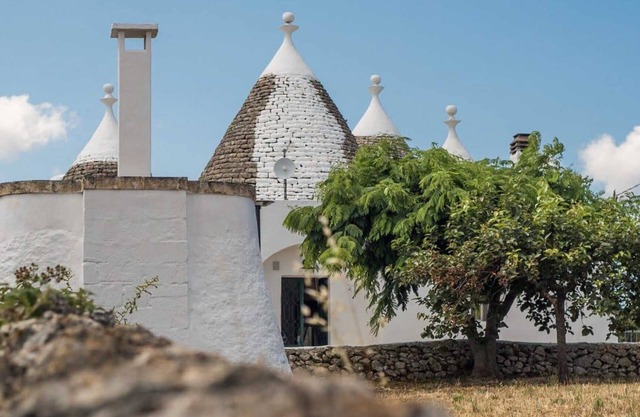 Villa 'Trulli Da Anna' with Private Garden and Wi-Fi