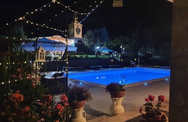 Villa Vacanze Valentina - Apartment A - Apartment in villa with swimming pool