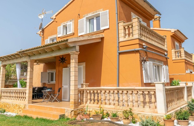 VILLA VALENTINA - Cozy villa for 6 people in Badia Blava. Free WiFi.