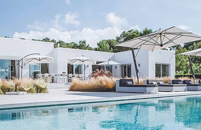 Villa Valentina - Six Bedroom Villa, Sleeps 12