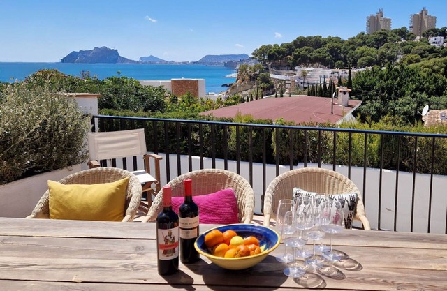 Villa Valeria - 3 bedroom villa in El Portet