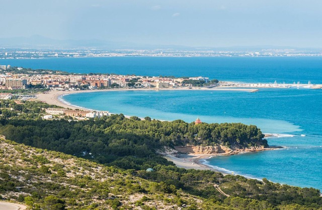 Villa Vendrell - Blissful Costa Dorada Escape