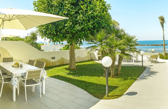 Villa Ventre - Luxury Beachfront Villa in Diamante