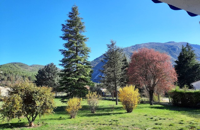 Villa Verdon Castellane Très Agréable Villa Spacieuse, Grand Jardin Arboré