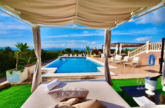 Villa Versace super luxury 14 guests + guests.