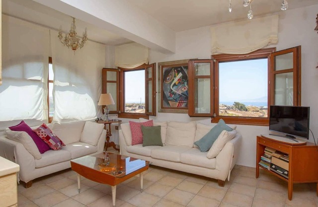 Villa Victor luxurious villa, beautifull sunsets, children and pets friendly