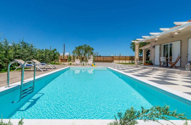 Villa Vigneto - Two Bedroom Villa, Sleeps 5