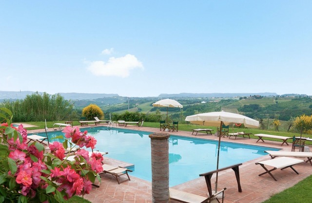 Villa 'Villa del Fattore' with Shared Pool, Private Terrace & Wi-Fi