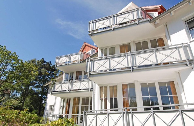 Villa Vilmblick - Wohnung 07 mit Terrasse und Boddenblick