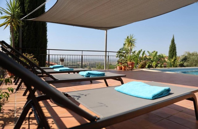 Villa Vista Real