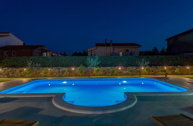 Villa Volga among olive trees and short walk where river enters the sea