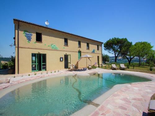 Villa w Wine Tours Near Beach
