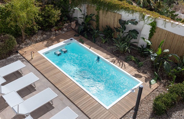 Villa "Water Run" with Sea View, Private Pool & Wi-Fi