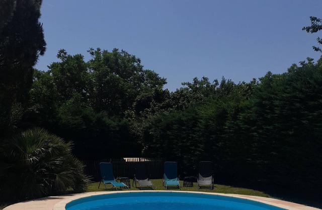 Villa with swimming pool in the heart of Périgord.