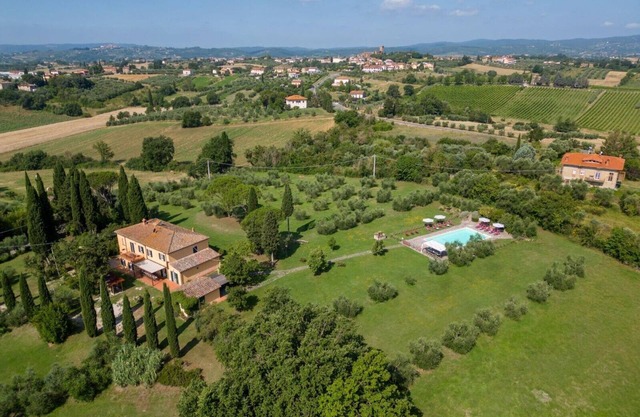 Villa with pool in the heart of Tuscany 30% OFF