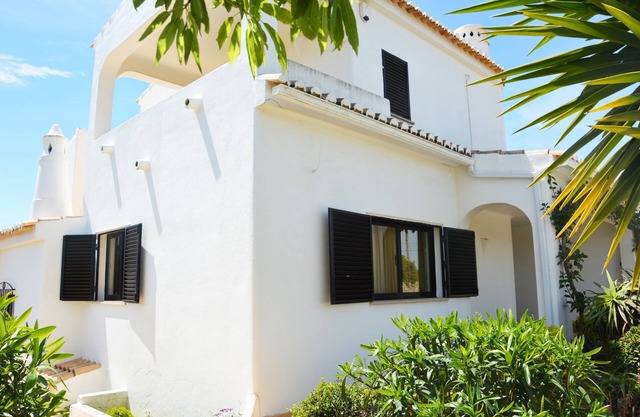 Villa with 3 bedrooms and private pool on Praia de Carvoeiro