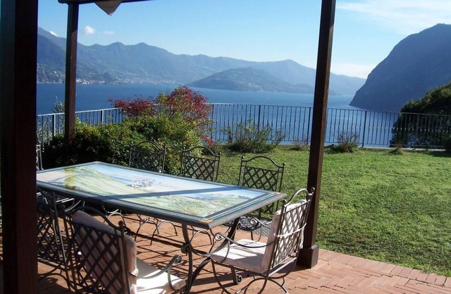 Villa with beautiful lake view surrounded by olive groves.