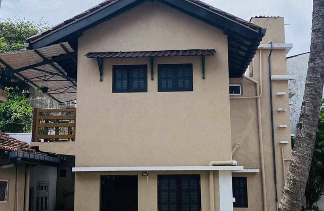 Villa with Bed room, Bathroom, Kitchen and Dining area. 50m to beach