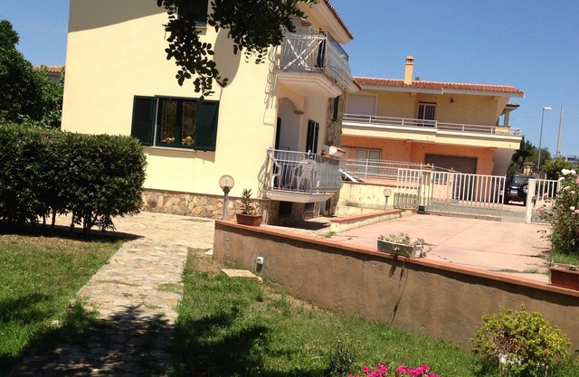 Villa with garden and parking space for your vacation- CIN: IT091073C2000Q2502