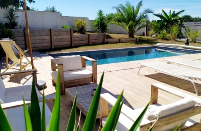 Villa with heated pool, close to beaches and golf course