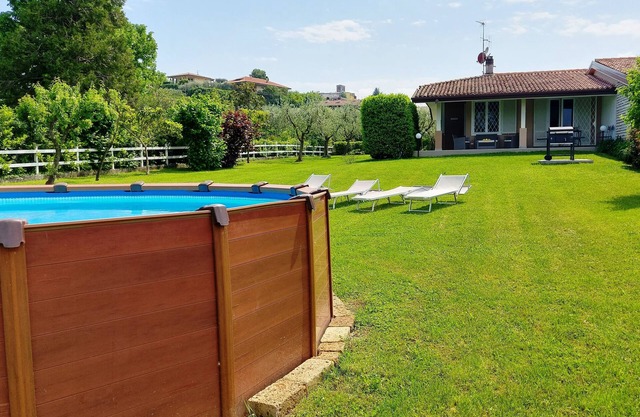 Villa with large garden and private pool