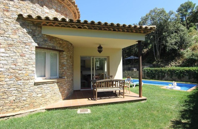Villa with Pool Ac and Sea View